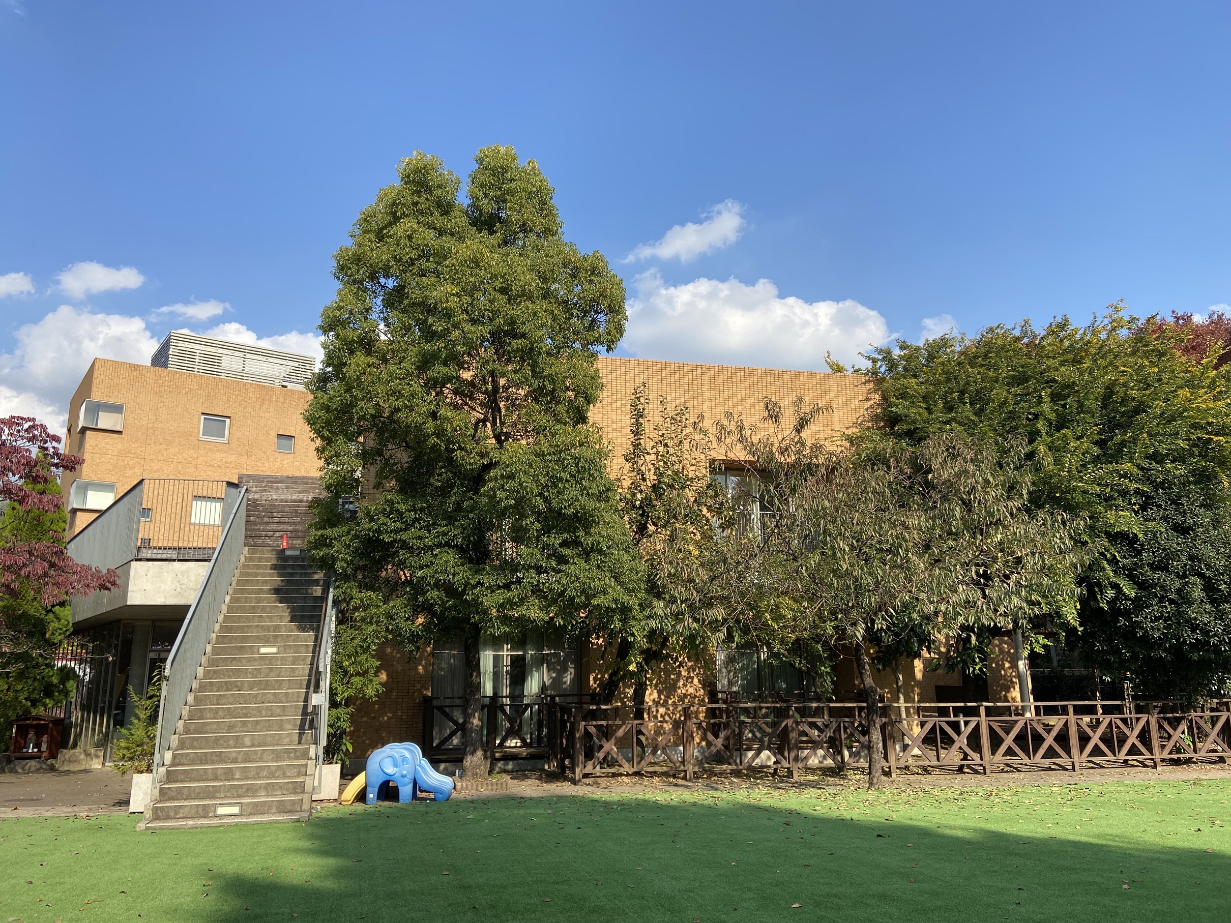 至誠学園の写真(東京都立川市)